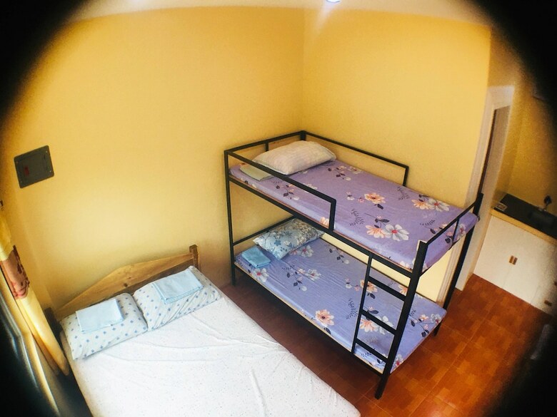 Hotel Eme's Apartelle
