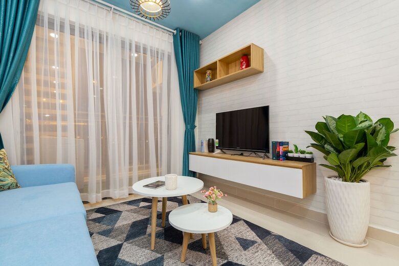 Halo Sun Avenue Apartments