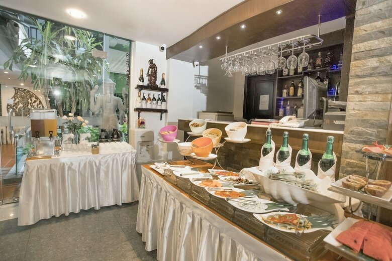 King Grand Boutique Hotel