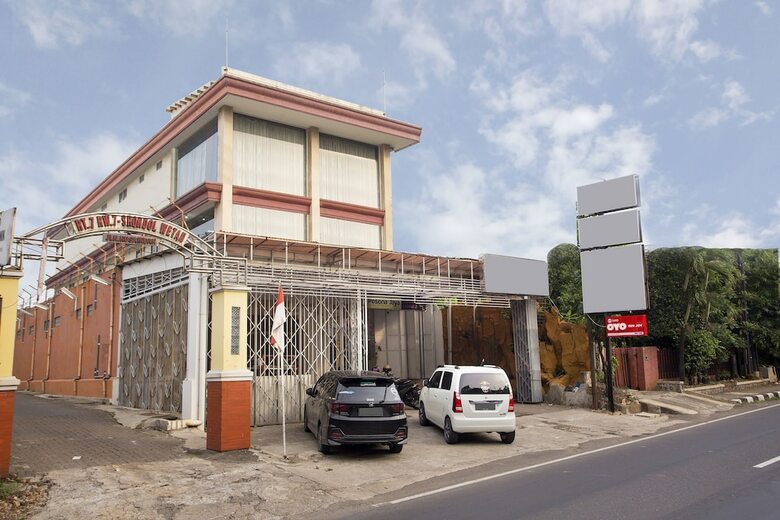 Hostal Oyo 2443 Inn Joy