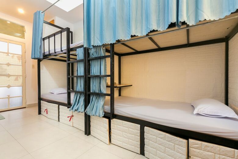 Hostal Oyo 760 Ceo House Homestay - Hostel