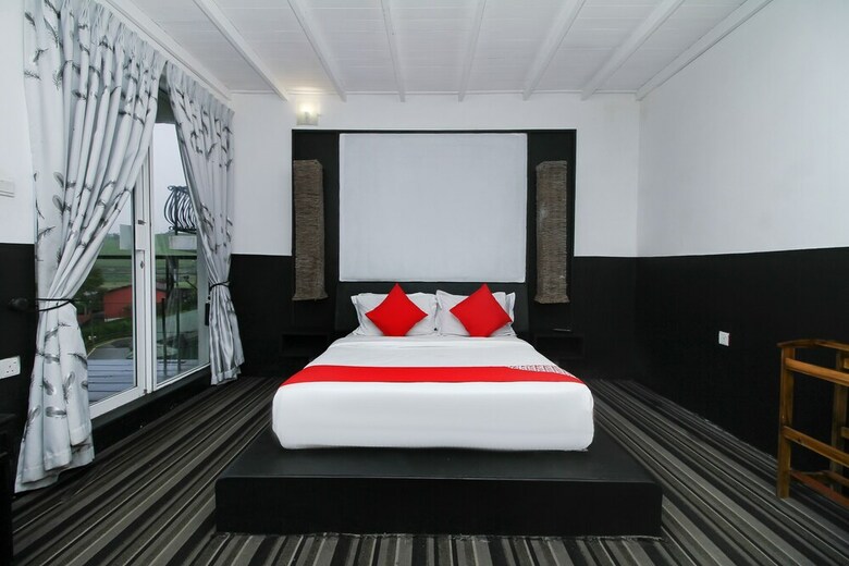 Oyo 523 Royal Hotel