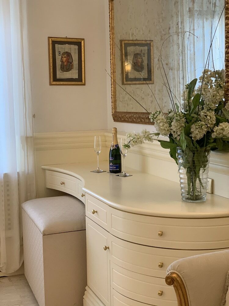 Hotel Simon's Guest House