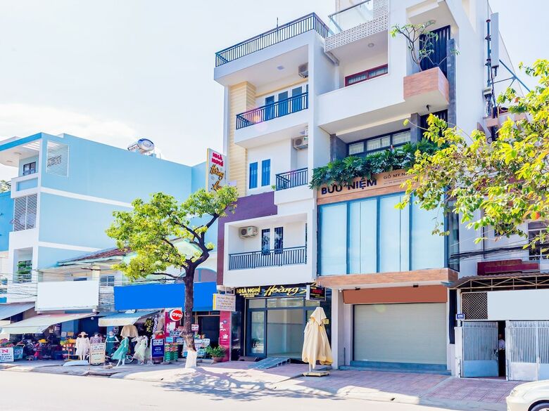 Hotel Oyo 808 Hoang Lan