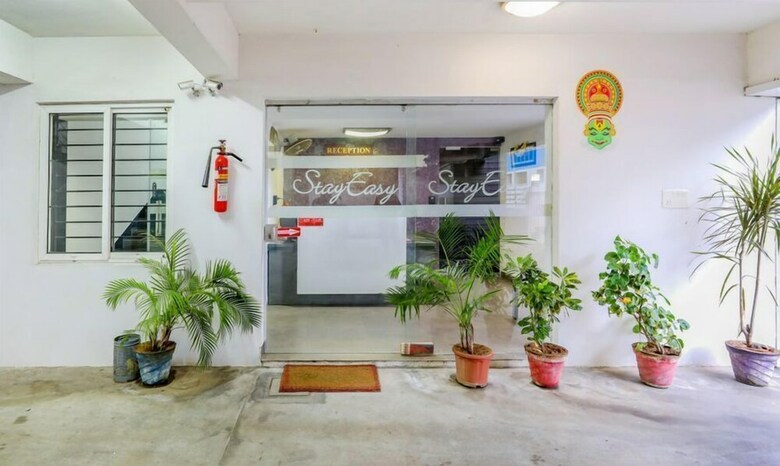 Hotel Stay Easy Service Appartment