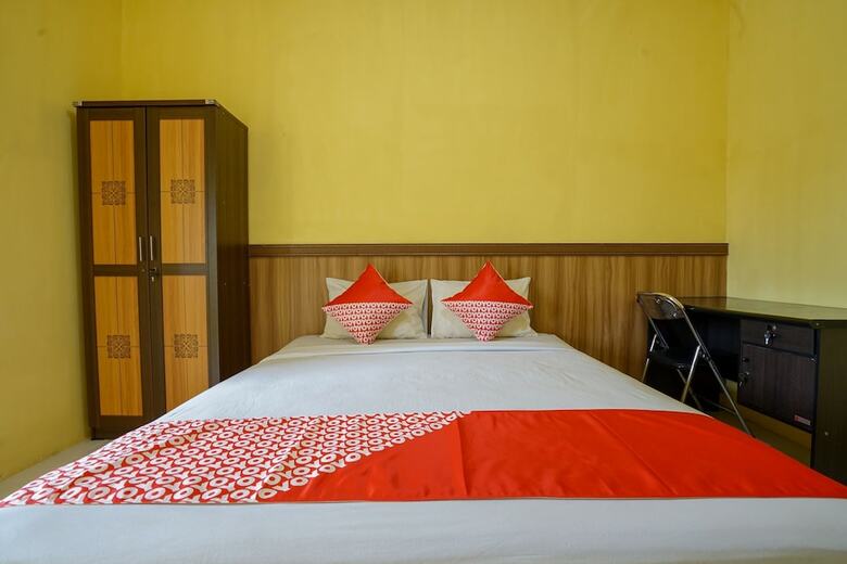 Hostal Oyo 2502 Triantama Kost Syariah