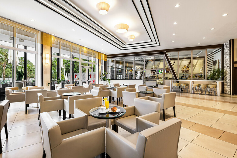 Hotel Riu Plaza Miami Beach