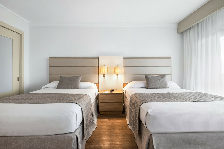 Hotel Riu Plaza Miami Beach