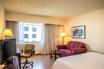 Fiesta Inn Monterrey La Fe Hotel
