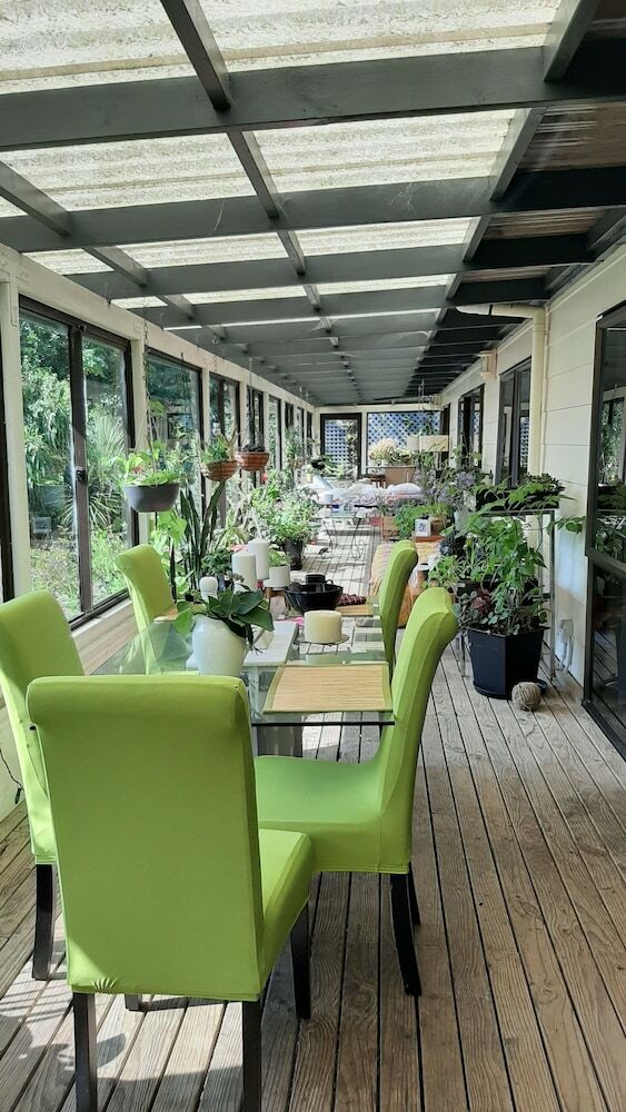 Hotel Madhuban - Waterfront In Whangaroa