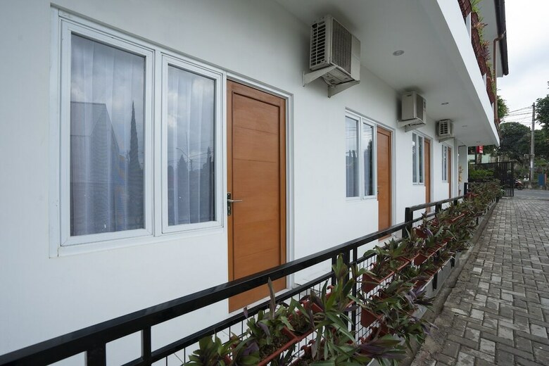 Hotel Oyo 2189 Rossan Villa 3 Kazanan