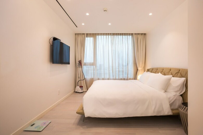 Apartamentos M Suites By S Home
