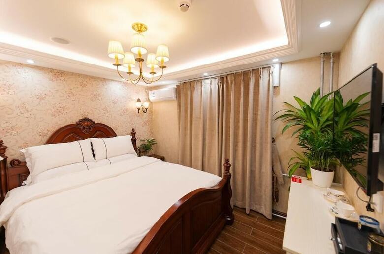 World Dream Hotel