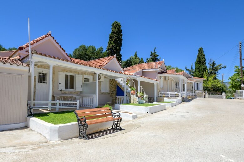 Apartamentos Zoumpouli Village