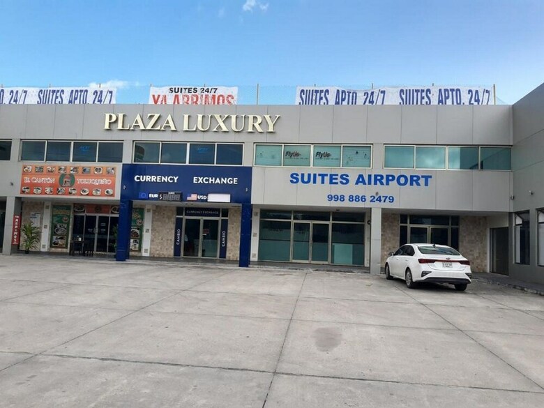 Hotel Suites Aeropuerto 24/7