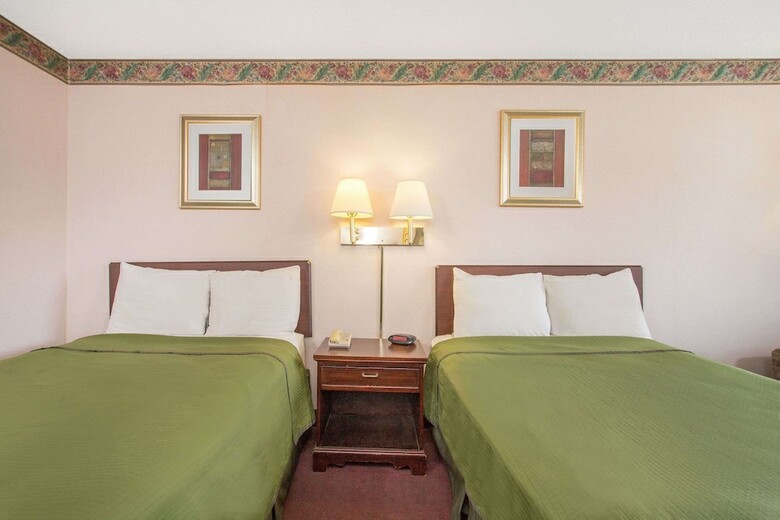 Hotel Knights Inn Roanoke