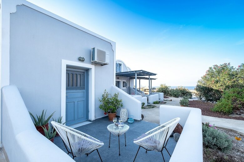 Paradise Traditional Cycladic House