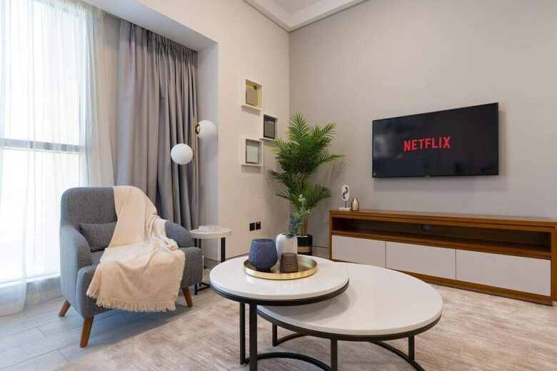 Homely 1br Apartment @ Priv� Living, Arjan