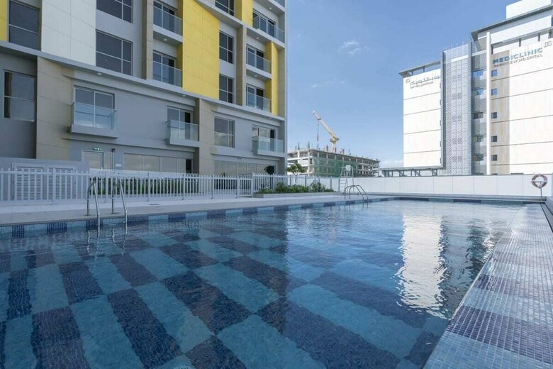 Homely 1br Apartment @ Priv� Living, Arjan