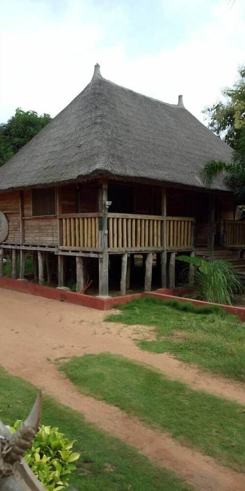 Hotel Auberge Chez Th�o