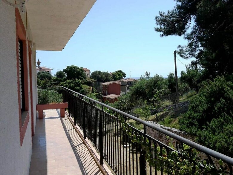 Apartamentos Nickolas & Reggina