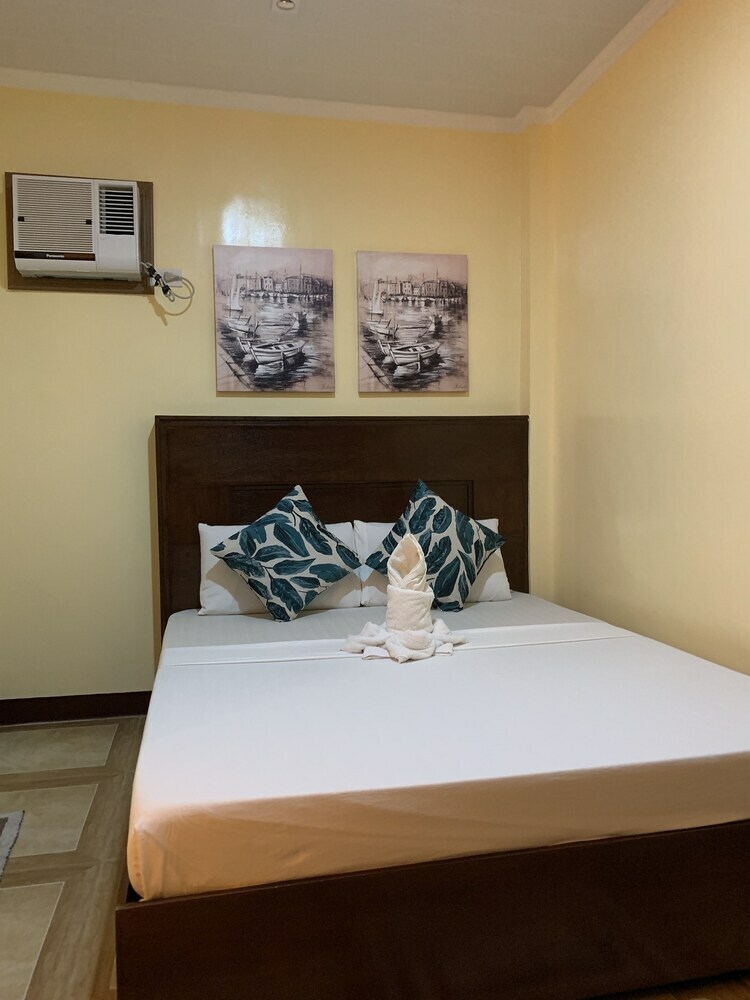 Hotel Vicente Aguirre Rooms
