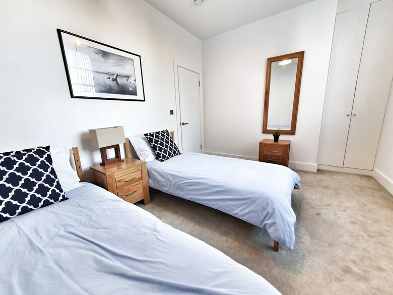 Modern Executive Apartment In Reading