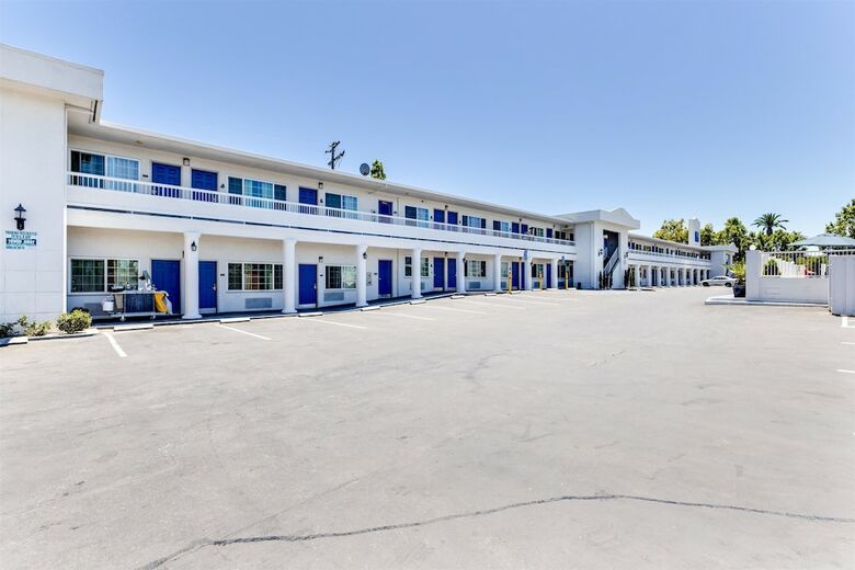 Motel 6 San Jose Convention Center