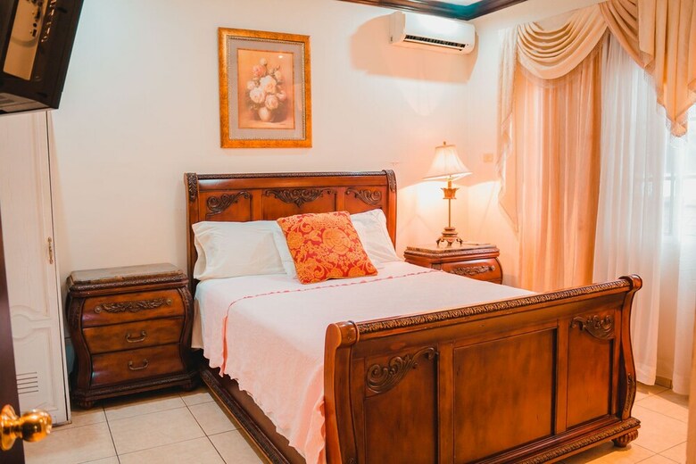 Bed & Breakfast Hotel Boutique Casa Jardines