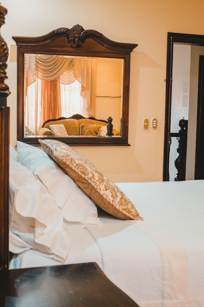 Bed & Breakfast Hotel Boutique Casa Jardines