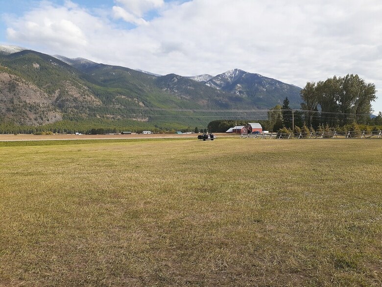 Cabana Glacier Acres Guest Ranch