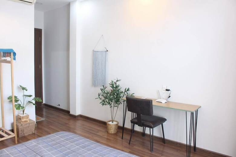 Hotel 1993's House