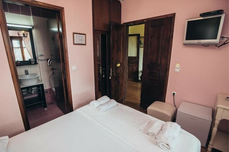 Hotel Guesthouse Ellis