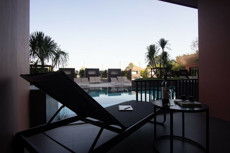 Prime Town - Posh & Port Hotel Phuket