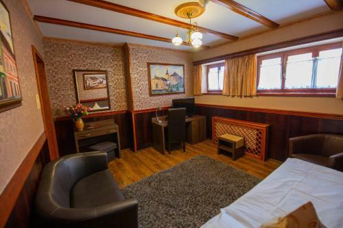 Hostal Hotel Kuria
