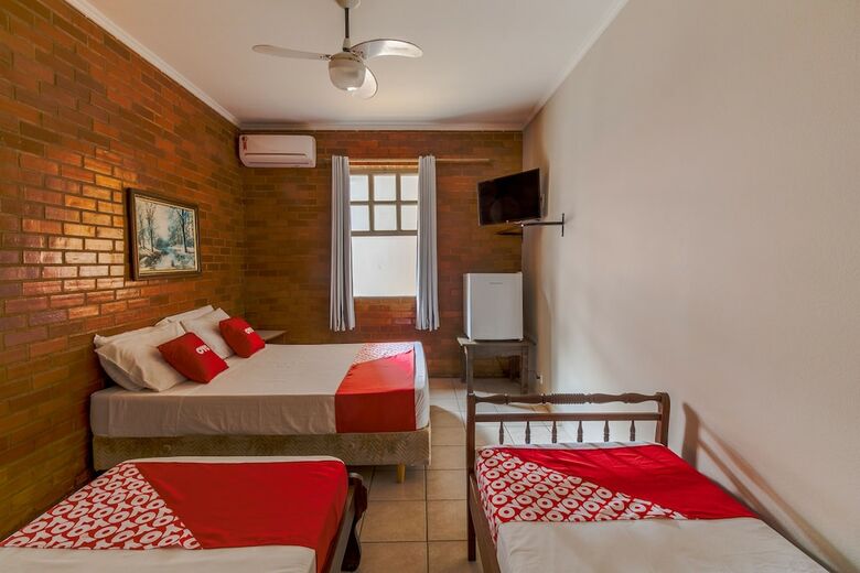 Hotel Oyo Pousada Danitato
