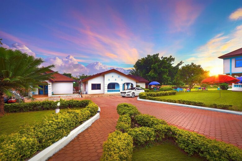Hotel Falls Executive Guest House
