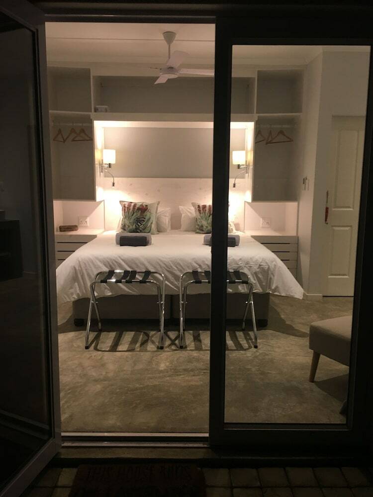 Bed & Breakfast Bare Feet Retreat