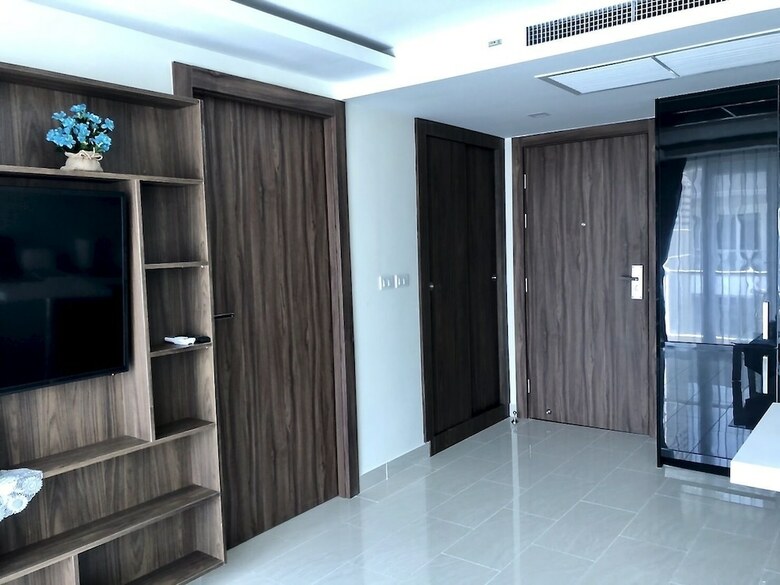 Luxury Apartments In Grand Avenue