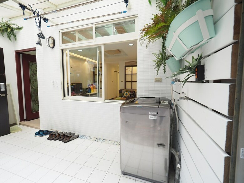 Apartamentos Next To Linjiang Night Market