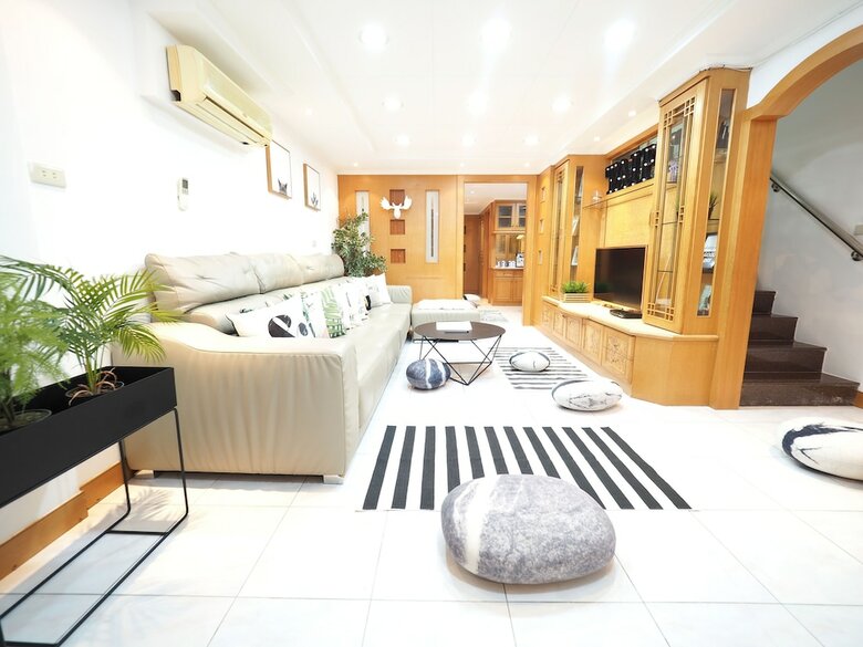 Apartamentos Next To Linjiang Night Market