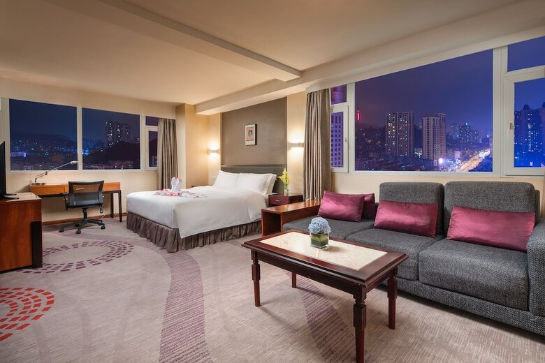 Hotel Ramada Plaza Guiyang