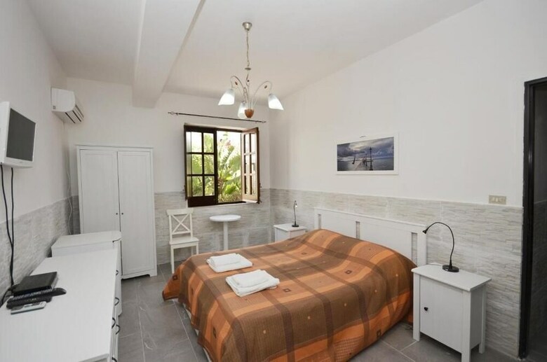 Alba Chiara Bed And Breakfast