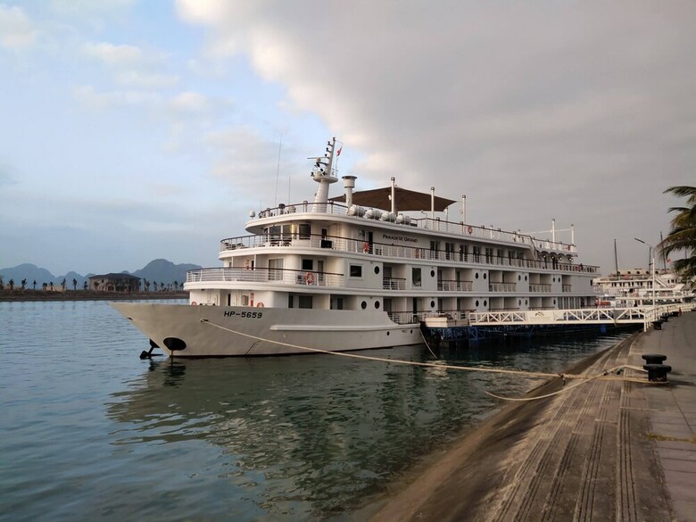 Paradise Grand Cruise
