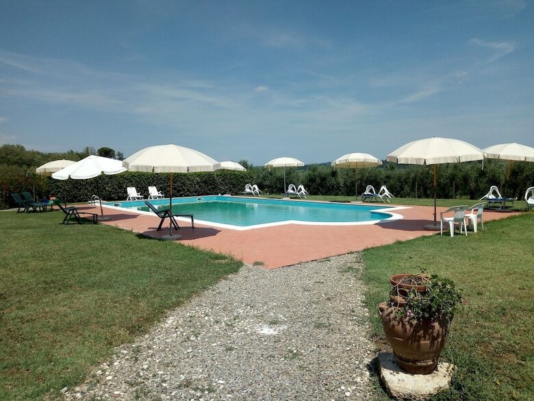 Agroturismo I Girasoli Di Lari