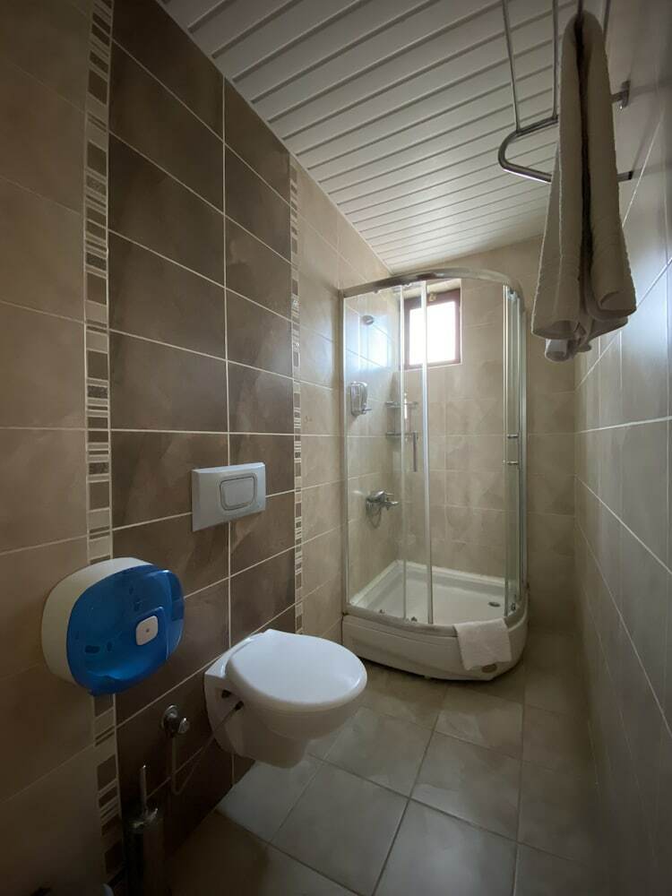 Cicerone Lodge Hotel