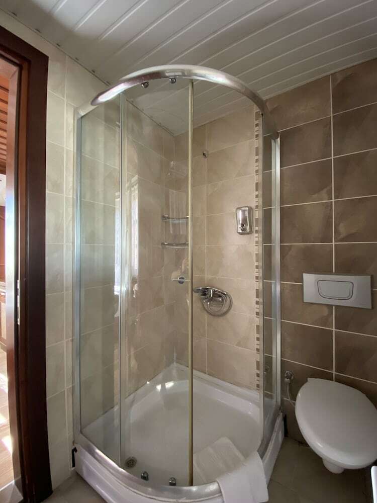 Cicerone Lodge Hotel