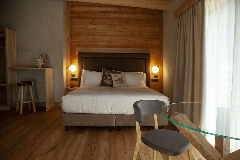 Hotel Au Charmant Petit Lac