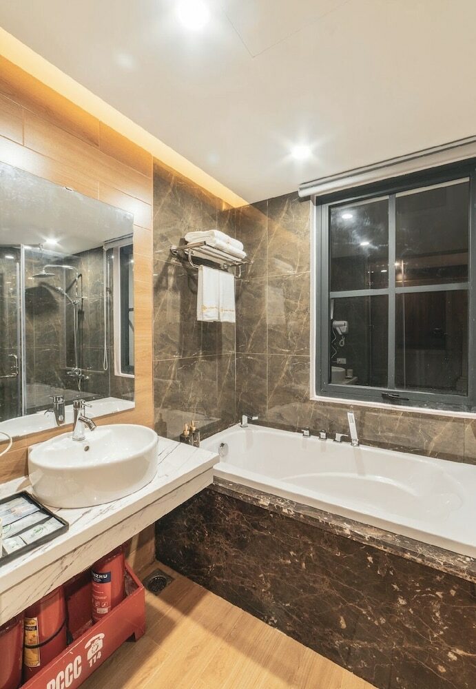 La Dolce Vita Hotel