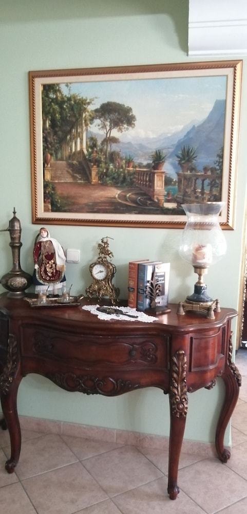 Helen's Family Home